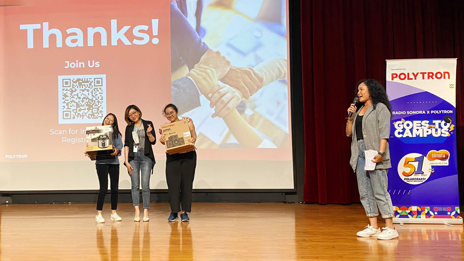 POLYTRON goes to campus