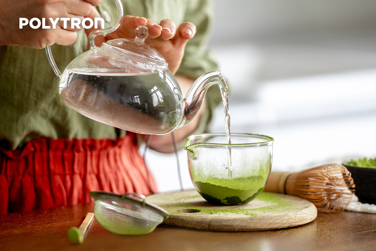 membuat matcha latte di rumah